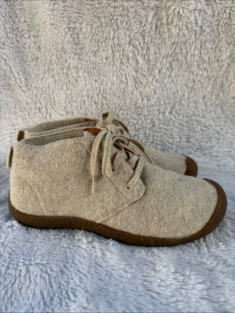 Women’s Keen Oatmeal Wool Chukka Boots